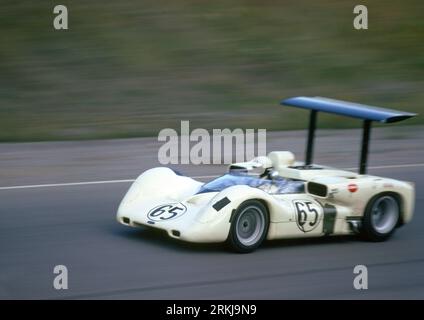 Phil Hill a commencé 11e, terminé 2e dans un Jim Hall Chaparral 2E au Mosport CAN-AM 1966 Banque D'Images