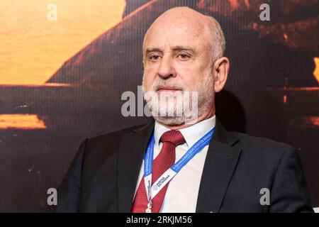 Curitiba, Brésil. 25 août 2023. PR - CURITIBA - 08/25/2023 - CURITIBA, SÉMINAIRE PORTOS BRASILEIROS - Benjamim Zymler, Ministre de la TCU, lors du séminaire Portos Brasileiros, à l'hôtel Bourbon Convention de Curitiba, ce vendredi (25). Événement créé par Portos do Parana débat sur le rôle des ports dans l'économie brésilienne et les principaux aspects de la loi portuaire. Photo : Robson Mafra/AGIF crédit : AGIF/Alamy Live News Banque D'Images