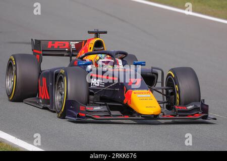 ZANDVOORT, PAYS-BAS - AOÛT 25 : Ayumu Iwasa (Red Bull Junior) de DAMS Formula 2 Free Practice pendant la Formule 1 au circuit Zandvoort en août Banque D'Images