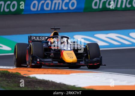 ZANDVOORT, PAYS-BAS - AOÛT 25 : Jack Crawford (Red Bull junior) du HiTech Pulse-Eight Formula 2 essais libres pendant la Formule 1 au circuit Zan Banque D'Images