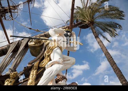 Genova - le détail du galion de Neptune - réplique d'un galion espagnol du 17e siècle conçu par l'architecte naval David Cannell. Banque D'Images