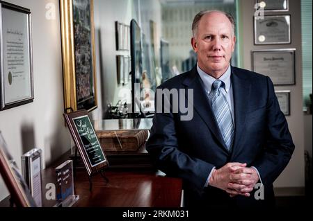 Steve Sadow, un avocat vétéran de la défense basé à Atlanta a été sélectionné comme avocat principal dans l'ancien président Donald Trump. Trump est accusé de violer Banque D'Images