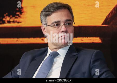 Curitiba, Brésil. 25 août 2023. PR - CURITIBA - 08/25/2023 - CURITIBA, SÉMINAIRE PORTOS BRASILEIROS - André Mendonca, Ministre de la Cour suprême fédérale du Brésil, lors du séminaire Portos Brasileiros, à l'hôtel Bourbon Convention de Curitiba, ce vendredi (25). Événement créé par Portos do Parana débat sur le rôle des ports dans l'économie brésilienne et les principaux aspects de la loi portuaire. Photo : Robson Mafra/AGIF crédit : AGIF/Alamy Live News Banque D'Images