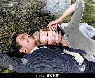 Dean Jones, Carol Lynley, sur le tournage du film, "Under the Yum Yum Tree", Columbia Pictures, 1963 Banque D'Images