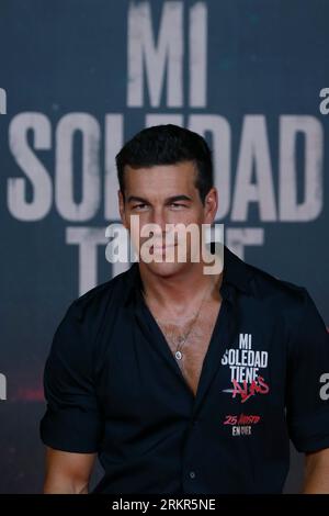 23 août 2023, Madrid, Madrid, Espagne : l'acteur espagnol Mario Casas pose lors d'un photocall pour les médias avant la première du film 'mi soledad tiene Alass', à Madrid (Espagne). Mario Casas, lauréat d'un Goya du meilleur acteur principal pour le film 'No mataras', fait le saut dans la production et la réalisation avec son premier film 'mi soledad tiene Alass', qui sortira en salles le 25 août. Le film, situé dans les quartiers où le réalisateur a passé son enfance, suit un groupe d'enfants qui vivent la vie sur le bord et volent les magasins de bijoux jusqu'à ce que quelque chose tourne mal et, bien sûr, th Banque D'Images