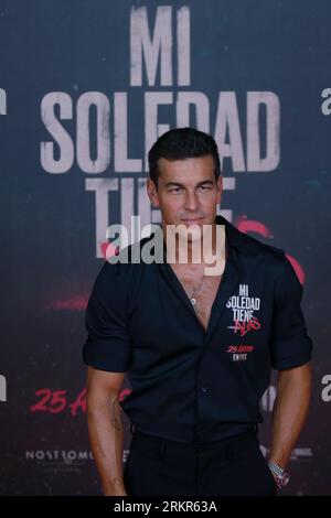 23 août 2023, Madrid, Madrid, Espagne : l'acteur espagnol Mario Casas pose lors d'un photocall pour les médias avant la première du film 'mi soledad tiene Alass', à Madrid (Espagne). Mario Casas, lauréat d'un Goya du meilleur acteur principal pour le film 'No mataras', fait le saut dans la production et la réalisation avec son premier film 'mi soledad tiene Alass', qui sortira en salles le 25 août. Le film, situé dans les quartiers où le réalisateur a passé son enfance, suit un groupe d'enfants qui vivent la vie sur le bord et volent les magasins de bijoux jusqu'à ce que quelque chose tourne mal et, bien sûr, th Banque D'Images