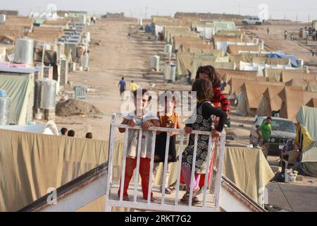 Bildnummer : 58397837 Datum : 28.08.2012 Copyright : imago/Xinhua (120828) -- FAIDA (IRAK), 28 août 2012 (Xinhua) -- des enfants jouent dans un camp de réfugiés syriens à Faida dans la province kurde de Dohuk, en Irak, le 28 août 2012. Plus de 10 000 000 réfugiés syriens ont fui vers la région semi-autonome du Kurdistan au nord de l Irak depuis que la crise syrienne s est aggravée, ont déclaré mardi des responsables locaux irakiens. Le gouvernement central de Bagdad et le gouvernement du Kurdistan ont mis en place plusieurs camps de réfugiés dans les zones frontalières qui peuvent accueillir des milliers de personnes. (Xinhua) (zw) IRAK-SYRIE-RÉFUGIÉS PUBLICATIONxNOTxINxCHN Gesells Banque D'Images