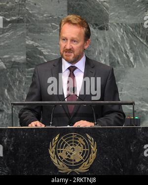 Bildnummer : 58522444 Datum : 27.09.2012 Copyright : imago/Xinhua (120927) -- NEW YORK, 27 septembre 2012 (Xinhua) -- Bakir Izetbegovic, président de la présidence de Bosnie-Herzégovine, s’adresse au débat général de la 67e session de l’Assemblée générale des Nations Unies au siège de l’ONU à New York, aux États-Unis, le 27 septembre 2012, alors que l’événement d’une semaine entrait dans sa troisième journée jeudi. (Xinhua/Shen Hong) un-NEW YORK-ASSEMBLÉE GÉNÉRALE-DÉBAT GÉNÉRAL PUBLICATIONxNOTxINxCHN People Politik un Generalversammlung Vereinte Nationen xns x0x 2012 quadrat premiumd 58522444 Date 27 09 20 Banque D'Images