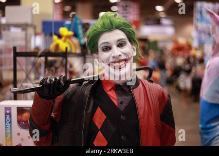 Cosplayers assistent à la deuxième journée de 'Fan Expo Canada' au Metro Toronto Convention Centre à Toronto, Ontario, Canada, le 25 août 2023. (Photo d'Arrh Chopra/NurPhoto) crédit : NurPhoto SRL/Alamy Live News Banque D'Images