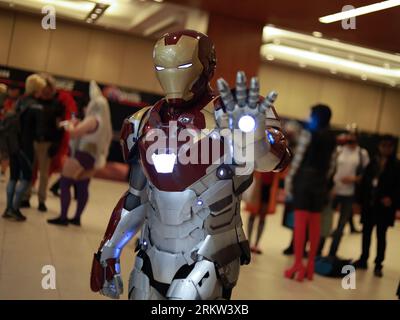 Cosplayers assistent à la deuxième journée de 'Fan Expo Canada' au Metro Toronto Convention Centre à Toronto, Ontario, Canada, le 25 août 2023. (Photo d'Arrh Chopra/NurPhoto) crédit : NurPhoto SRL/Alamy Live News Banque D'Images