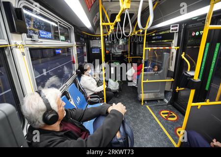 San Francisco, United States. 07th Aug, 2023. People take bus in San Francisco at night. (Photo by Michael Ho Wai Lee/SOPA Images/Sipa USA) Credit: Sipa USA/Alamy Live News Stock Photo