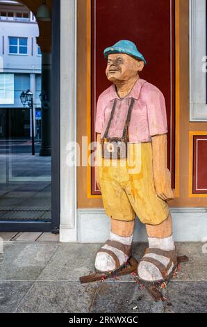 Bad Ragaz, Suisse - 25 juillet 2023 : la plus grande exposition de sculptures en plein air d'Europe a lieu à Bad Ragaz. Banque D'Images