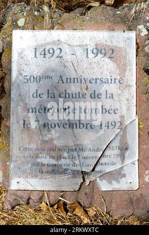 Ensisheim, France - 5 juillet 2023 : explication de l'événement historique - météorite tombée sur terre à Ensisheim, Alsace, France - en 1492. Banque D'Images