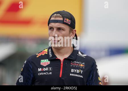 Liam Lawson 40 (NZ), Red Bull RB-19 en remplacement de Daniel Ricciardo 3 (AUS), AlphaTauri AT04 lors du GRAND PRIX HEINEKEN DUTCH 2023 de FORMULE 1 à CM.com circuit Zandvoort, pays-Bas le 25 août 2023 crédit : Every second Media/Alamy Live News Banque D'Images