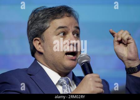 SP - GUARUJA - 08/25/2023 - GUARUJA, SAO PAULO, FORUM ESFERA 2023 - Efraim Filho, sénateur de Paraiba, lors de sa participation à la 2e édition du Forum Esfera, un événement organisé par le groupe Esfera Brasil, qui a réuni des personnalités du monde politique et judiciaire les 25 et 26 août à Guaruja, sur la côte sud de l’État de Sao Paulo, pour débattre de sujets tels que la réforme fiscale, le nouveau PAC (Programme d’accélération de la croissance), l’économie verte, la réindustrialisation au Brésil, la cybersécurité, entre autres. Photo : Suamy Beydoun/AGIF/Sipa USA Banque D'Images