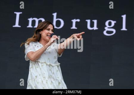 Portsmouth, Royaume-Uni. 26 août 2023. L'auteur-compositeur-interprète australien Natalie Jane Imbruglia se produisant en direct sur scène au Victorious Festival. Crédit : SOPA Images Limited/Alamy Live News Banque D'Images