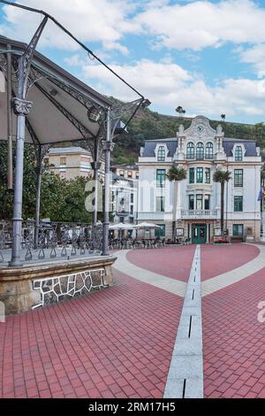 Valdes, Luarca, Asturias, Espagne - août 26 2023 : Hôtel de ville de Vald s à Luarca, Asturies, Espagne. Banque D'Images