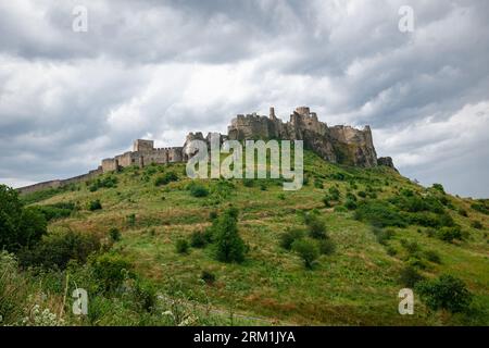 Célèbre château de Spis (Spissky Hrad) dans le nord de la Slovaquie Banque D'Images