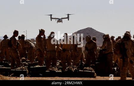 Bildnummer : 59841270 Datum : 16.06.2013 Copyright : imago/Xinhua (130616) -- QUWEIRA, 16 juin 2013 (Xinhua) -- des soldats américains participent à l'exercice militaire multinational d'entraînement, nom de code Eager Lion, dans la ville de Quweira, à 290 km au sud d'Amman, Jordanie, le 16 juin 2013. (Xinhua/Mohammad Abu Ghosh) JORDAN-US-QUWEIRA-MILITARY-EXERCISE PUBLICATIONxNOTxINxCHN Gesellschaft Übung Manöver USA US Soldat Militär xas x0x 2013 quer premiumd 59841270 Date 16 06 2013 Copyright Imago XINHUA juin 16 2013 XINHUA U S Soldiers participe à l'EXERCICE militaire multinational d'entraînement Codenam Banque D'Images