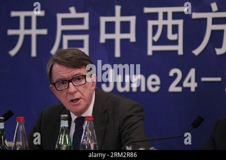 Bildnummer : 59898060 Datum : 24.06.2013 Copyright : imago/Xinhua (130624) -- Paris, juin 24, (Xinhua) -- Lord Mandelson, ancien commissaire européen au commerce, ancien secrétaire d'État britannique aux entreprises, à l'innovation et aux compétences, assiste à la 4e conférence internationale sur la capitale à Paris, France, le 24 juin 2013. ICC 2013 a eu lieu ici les 24 et 25 juin avec le thème où les PDG chinois et occidentaux construisent des relations. (Xinhua/Gao Jing) FRANCE-PARIS-INTERNATIONAL CAPITAL CONFERENCE PUBLICATIONxNOTxINxCHN People Wirtschaft Porträt premiumd x0x xsk 2013 quer 59898060 Date 24 06 2013 Copyright IM Banque D'Images