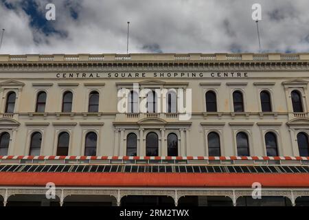 880 façade du centre commercial Central Square au coin des rues Strut et Armstrog. Ballarat-Australie. Banque D'Images