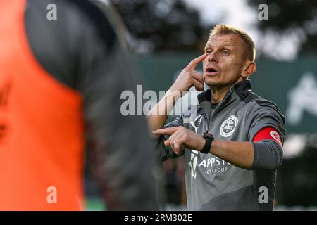 Lommel, Belgique. 26 août 2023. L'entraîneur de gardien de but Vladan Kujovic de Lommel photographié lors d'un match de football entre SK Lommel et KMSK Deinze lors de la troisième journée de la Challenger Pro League pour le 2023-2024 le 26 août 2023 à Lommel, Belgique. Crédit : Sportpix/Alamy Live News Banque D'Images