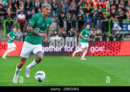 Lommel, Belgique. 26 août 2023. Ventes Arthur de Oliveira (19) de Lommel photographié lors d'un match de football entre SK Lommel et KMSK Deinze lors de la troisième journée de la Challenger Pro League pour le 2023-2024 le 26 août 2023 à Lommel, Belgique. Crédit : Sportpix/Alamy Live News Banque D'Images