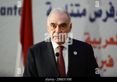 Bildnummer : 59928309 Datum : 02.07.2013 Copyright : imago/Xinhua (130702) -- LE CAIRE, 2 juillet 2013 (Xinhua) -- la photo prise le 7 février 2013 montre le ministre égyptien des Affaires étrangères Mohamed Kamel Amr au Caire, en Égypte. Le ministre égyptien des Affaires étrangères Mohamed Kamel Amr a remis sa démission, a rapporté l'agence de presse officielle MENA le 2 juillet 2013. (Xinhua/Li Muzi) (dzl) EGYPT-CAIRO-FM-RESIDATION-FILE PUBLICATIONxNOTxINxCHN People xas x0x Porträt 2013 quer premiumd 59928309 Date 02 07 2013 Copyright Imago XINHUA le Caire juillet 2 2013 XINHUA le fichier photo prise LE 7 2013 février montre Egyptian Foreign Banque D'Images