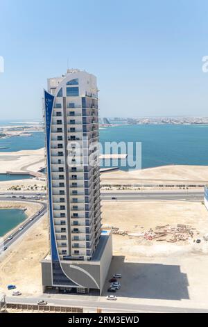 Vision Tower, un immeuble résidentiel de 27 étages à Juffair Bahreïn Banque D'Images