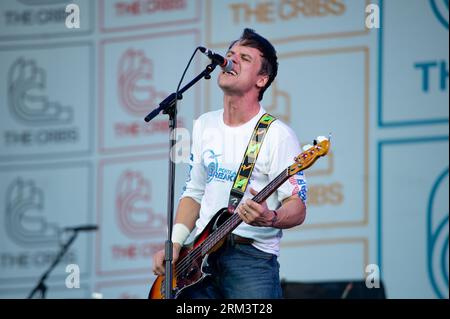 Portsmouth, Royaume-Uni. 26 août 2023. Les Cribs jouent en direct au Victorious Festival 2023. Cristina Massei/Alamy Live News Banque D'Images