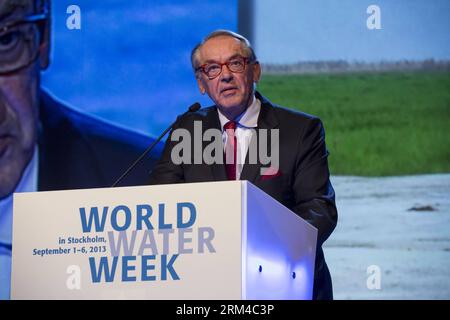 Bildnummer : 60424233 Datum : 02.09.2013 Copyright : imago/Xinhua (130902) -- STOCKHOLM, 2 septembre 2013 (Xinhua) -- Jan Eliasson, secrétaire général adjoint des Nations Unies, prend la parole lors de la cérémonie d'ouverture de la 23e semaine mondiale de l'eau à Stockholm, Suède, le 2 septembre 2013. Les dirigeants mondiaux travailleront ensemble pour établir des partenariats et appelleront à une coopération renforcée sur l’eau lors de l’événement. (Xinhua/SEMAINE MONDIALE DE L'EAU) SUÈDE-STOCKHOLM-ENVIRONNEMENT-SEMAINE MONDIALE DE L'EAU PUBLICATIONxNOTxINxCHN personnes xcb x0x 2013 quer 60424233 Date 02 09 2013 Copyright Imago XINHUA Stockholm sept 2 2013 XINHUA Jan E Banque D'Images