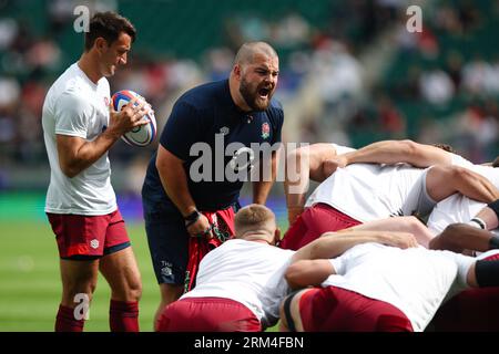 LONDRES, Royaume-Uni - 26 août 2023 : l'entraîneur England Scrum Tom Harrison lors de l'échauffement avant le match international de la Summer Nations Series entre l'Angleterre et les Fidji au Twickenham Stadium (crédit : Craig Mercer / Alamy Live News) Banque D'Images