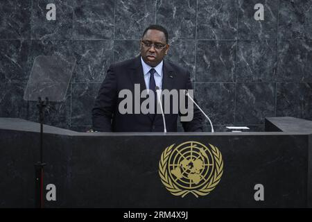 Bildnummer : 60527219 Datum : 25.09.2013 Copyright : imago/Xinhua (130925) -- NEW YORK, 25 septembre 2013 (Xinhua) -- le président sénégalais Macky Sall intervient lors du débat général de la 68e session de l’Assemblée générale des Nations Unies au siège de l’ONU à New York, le 25 septembre 2013, deuxième jour du débat général. (Xinhua/Niu Xiaolei) (dzl) un-ASSEMBLÉE GÉNÉRALE-DÉBAT GÉNÉRAL PUBLICATIONxNOTxINxCHN People Politik Generalversammlung un uno xcb x0x 2013 quer premiumd 60527219 Date 25 09 2013 Copyright Imago XINHUA New York sept 25 2013 XINHUA Président sénégalais Macky Sall S. Banque D'Images