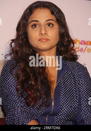 (140227) -- NEW DELHI, (Xinhua) -- l'actrice Bollywood Vidya Balan assiste à une conférence de presse pour son film Shaadi Ke Side Effects à New Delhi, Inde, le 26 février 2014. (Xinhua/Partha Sarkar) INDIA-NEW DELHI-FILM-PRESS CONFERENCE PUBLICATIONxNOTxINxCHN New Delhi l'actrice de XINHUA Bollywood Balan assiste à une conférence de presse pour son film Ke Side Effects à New Delhi India février 26 2014 XINHUA Partha Sarkar India New Delhi film Press Conference PUBLICATIONxNOTxINxCHN Banque D'Images