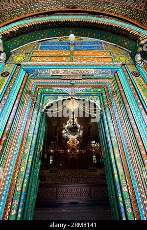 Œuvres d'art exquises à la mosquée tout en bois Khanqah-e-Moula (Shah-e-Hamadan), Srinagar, Cachemire, Inde Banque D'Images