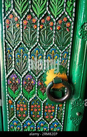 Œuvres d'art exquises à la mosquée tout en bois Khanqah-e-Moula (Shah-e-Hamadan), Srinagar, Cachemire, Inde Banque D'Images