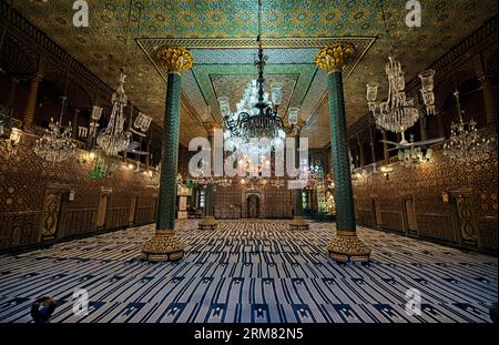 Papier-maché et œuvres d'art exquises à la mosquée tout en bois Khanqah-e-Moula (Shah-e-Hamadan), Srinagar, Cachemire, Inde Banque D'Images