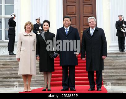 BERLIN le président chinois Xi Jinping (2e R, front) rencontre le président allemand Joachim Gauck (1e R, front) à Berlin, Allemagne, le 28 mars 2014. (Xinhua/Liu Weibing) (zkr) ALLEMAGNE-BERLIN-CHINE-XI JINPING-GAUCK-MEETING PUBLICATIONxNOTxINxCHN Berlin le président chinois Xi Jinping 2e r Front rencontre le président allemand Joachim Gauck 1e r Front à Berlin Allemagne Mars 28 2014 XINHUA Liu Weibing CCR Allemagne Berlin Chine Xi Jinping Gauck Meeting PUBLICATIONxNOTxINxCHN Banque D'Images