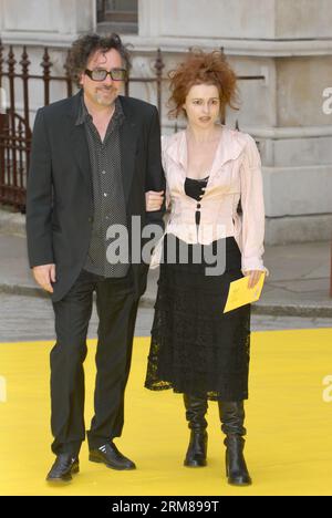 Tim Burton, Helena Bonham-carter, Royal Academy Summer Exhibition, Piccadilly, Londres, Royaume-Uni Banque D'Images