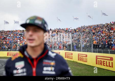 ZANDVOORT - Max Verstappen (Red Bull Racing) lors du défilé des pilotes avant le Grand Prix de F1 des pays-Bas sur le circuit Zandvoort le 27 août 2023 à Zandvoort, pays-Bas. ANP REMKO DE WAAL Banque D'Images