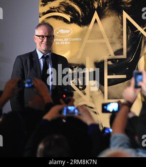 (140417) -- PARIS, 17 avril 2014 (Xinhua) -- Thierry Fremaux, délégué général du Festival de Cannes, assiste à une conférence de presse pour annoncer la sélection des films en compétition, à Paris, France, le 17 avril 2014. Le 67e Festival de Cannes se déroulera du 14 au 24 mai avec 18 films en lice pour le premier prix la Palme d Or. (Xinhua/Chen Xiaowei) FRANCE-PARIS-67E FESTIVAL DE CANNES CONFÉRENCE DE PRESSE PUBLICATIONxNOTxINxCHN Paris avril 17 2014 XINHUA Thierry Fremaux délégué général du Festival de Cannes participe à une conférence de presse pour annoncer la sélection des films en compétition à Paris France Banque D'Images