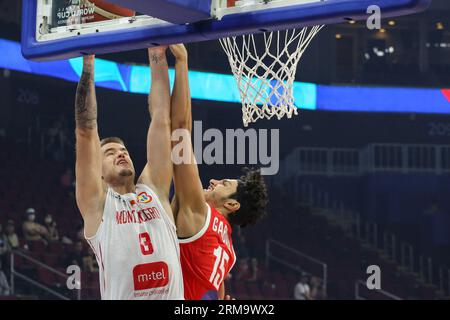 Pasay, Philippines. 27 août 2023. Dino Radoncic de l'équipe de basket-ball du Monténégro vu en action lors du match de coupe du monde de basket-ball masculin FIBA 2023 entre l'Egypte et le Monténégro au MOA Arena. Score final Monténégro 89:74 Egypte crédit : SOPA Images Limited/Alamy Live News Banque D'Images