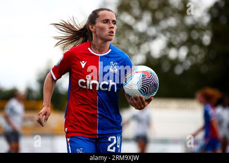 Londres, Royaume-Uni. 27 août 2023. Shanade Hopcroft (24 Crystal Palace) lors du match de championnat de Barclays FA Womens entre Crystal Palace et Reading au VBS Community Stadium. Crédit : Liam Asman/Alamy Live News Banque D'Images