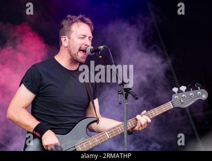 Newark, Royaume-Uni. 26 août 2023, photo du joueur de base Answer Mickey Waters, au Stonedead Rock Festival. Crédit : Mark Dunn Photography/Alamy Live News. Banque D'Images