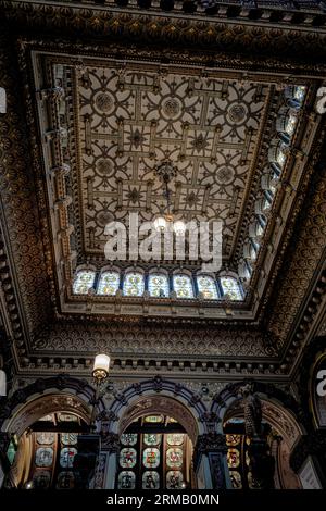 Le plafond du couloir orné au hall crewe Banque D'Images