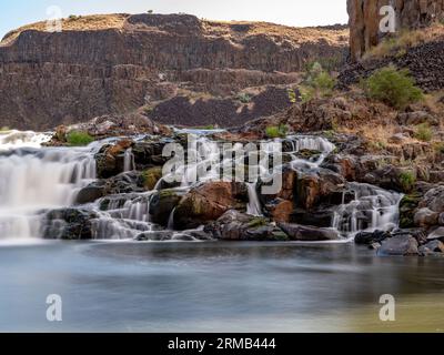 Rivière Palouse dans l'État de Washington avec de nombreuses petites chutes d'eau Banque D'Images