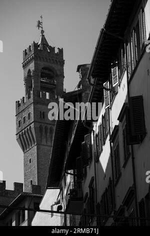 La tour du Palazzo Vecchio situé sur la Piazza Della Signoria à Florence, Italie août 2023, Banque D'Images