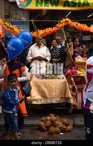 Paris, France, 27 août 2023. Fête du dieu Ganesh. La communauté hindoue et tamoule célèbre l'anniversaire du dieu-éléphant Ganesh, Ganesh Chaturthi, à Paris, France, le 27 août, 2023. crédit : Elena Dijour/Alamy Live News. Banque D'Images