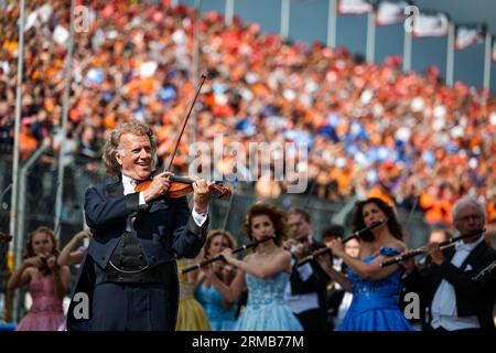 Zandvoort, pays Bas. 27 août 2023. RIEU Andre sur la grille de départ du Grand Prix Heineken de Hollande de Formule 1 2023, 13e manche du Championnat du monde de Formule 1 2023 du 25 au 28 août 2023 sur le circuit de Zandvoort, à Zandvoort, pays-Bas - photo Florent Gooden/DPPI crédit : DPPI Media/Alamy Live News Banque D'Images