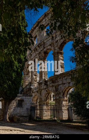 Amphithéâtre dans Pula attractions touristiques arène gladiatoriale en Croatie Banque D'Images